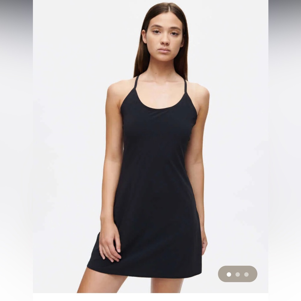 Outdoor voices exercise dress in black